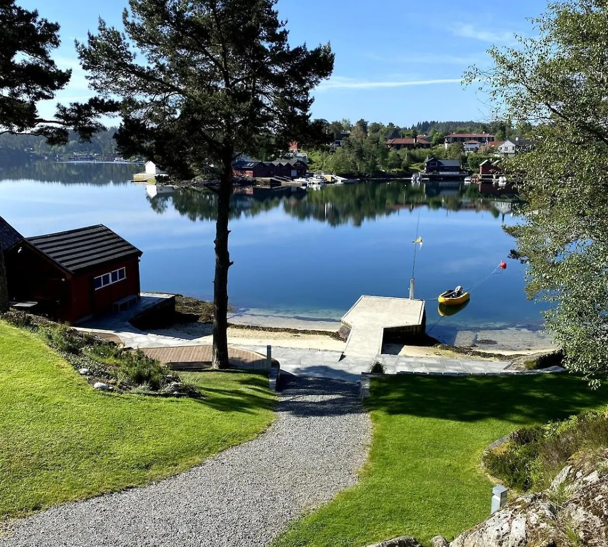 Villa Vy - A Gem With Private Beach In Bergen