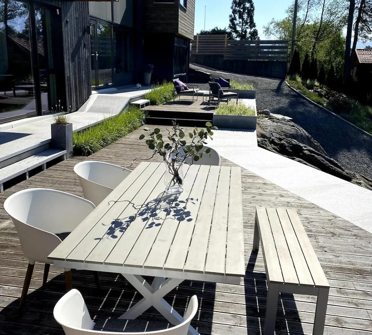 Villa Vy - A Gem With Private Beach In Bergen
