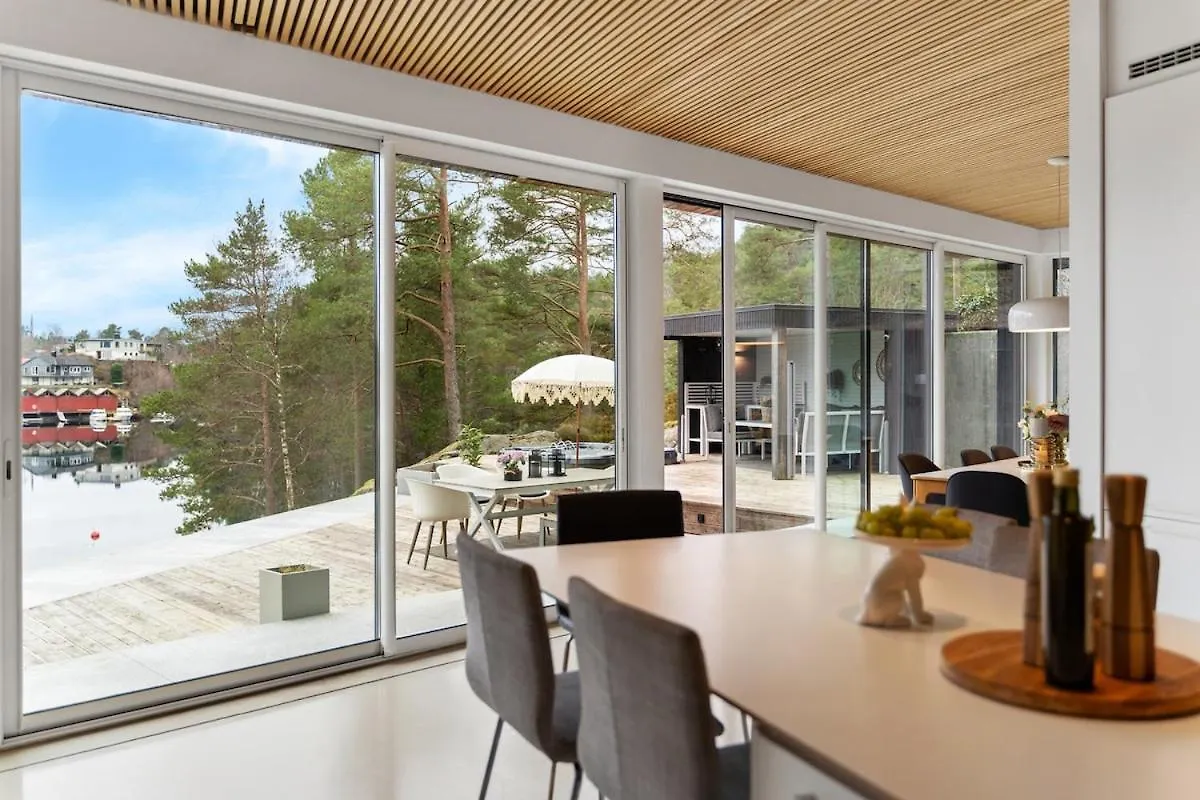 Villa Vy - A Gem With Private Beach In Bergen