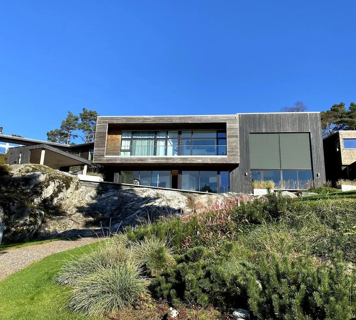 Villa Vy - A Gem With Private Beach In Bergen Norway