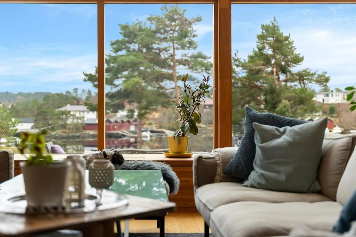 Villa Vy - A Gem With Private Beach In Bergen 0*,