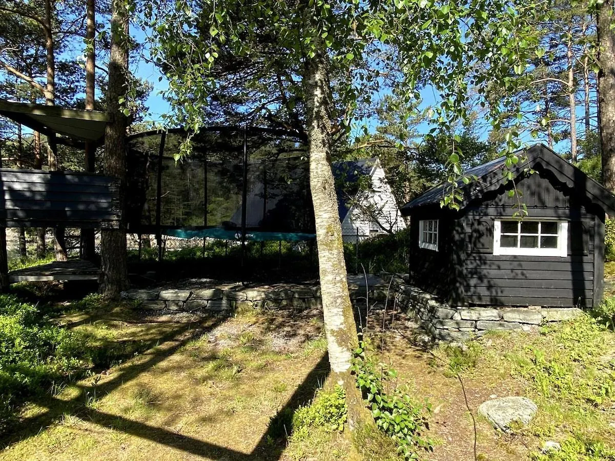Villa Vy - A Gem With Private Beach In Bergen Norway