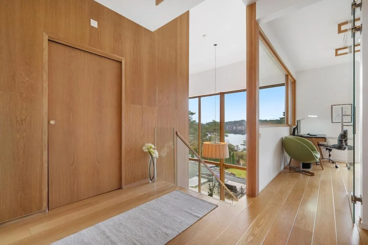 Villa Vy - A Gem With Private Beach In Bergen