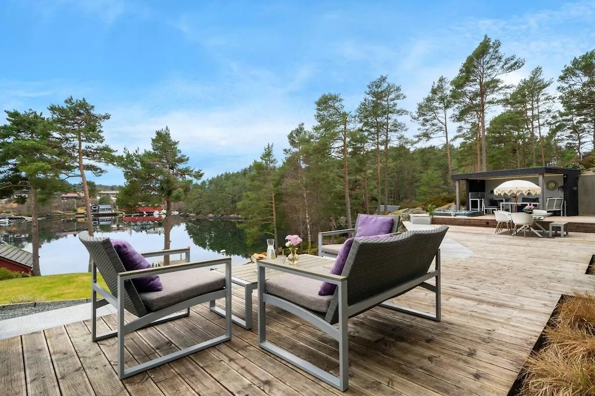 Villa Vy - A Gem With Private Beach In Bergen