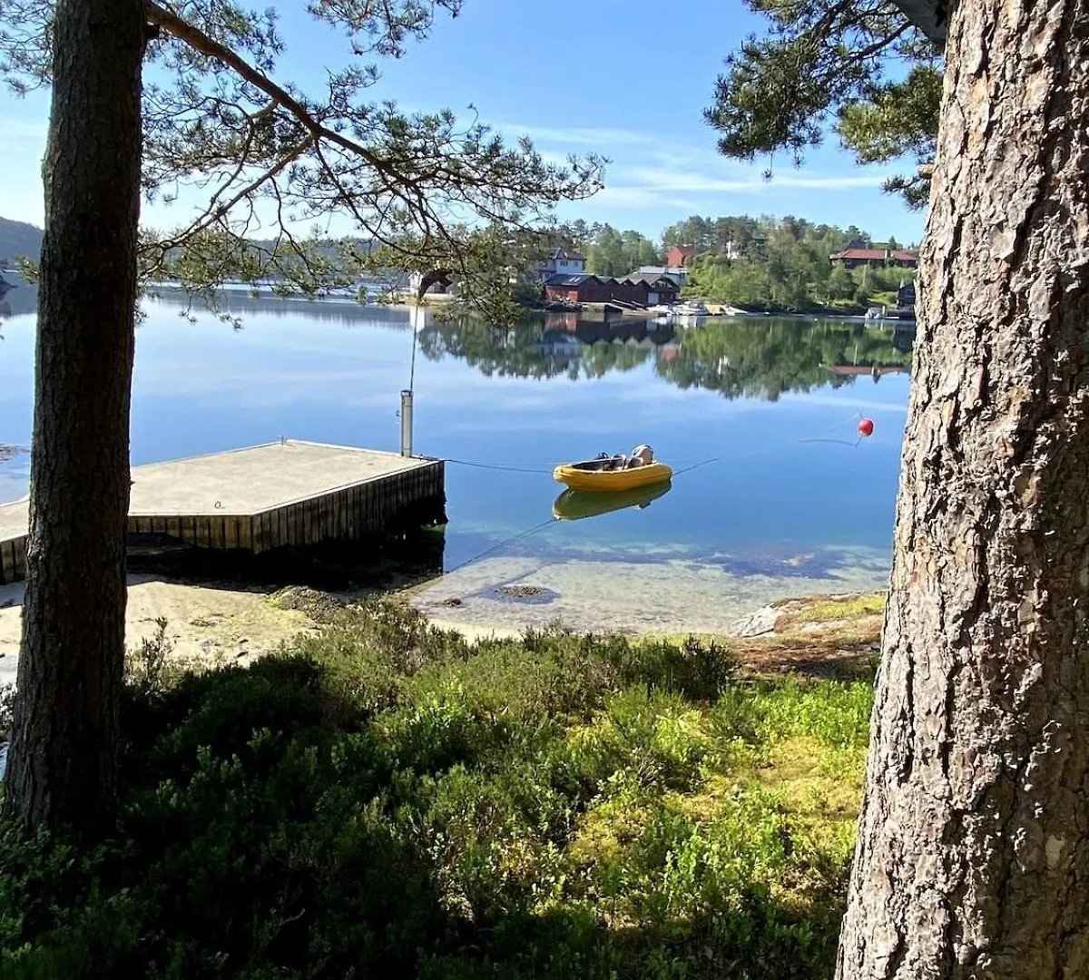 Villa Vy - A Gem With Private Beach In Bergen 0*,