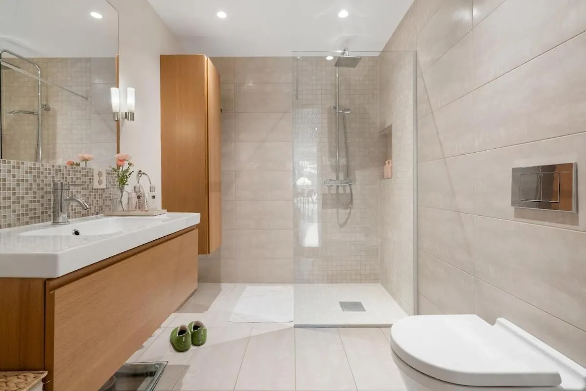 Villa Vy - A Gem With Private Beach In Bergen 0*,