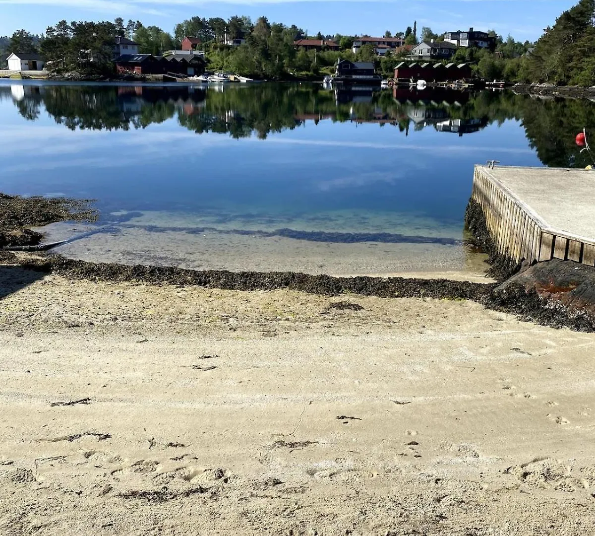 Villa Vy - A Gem With Private Beach In Bergen