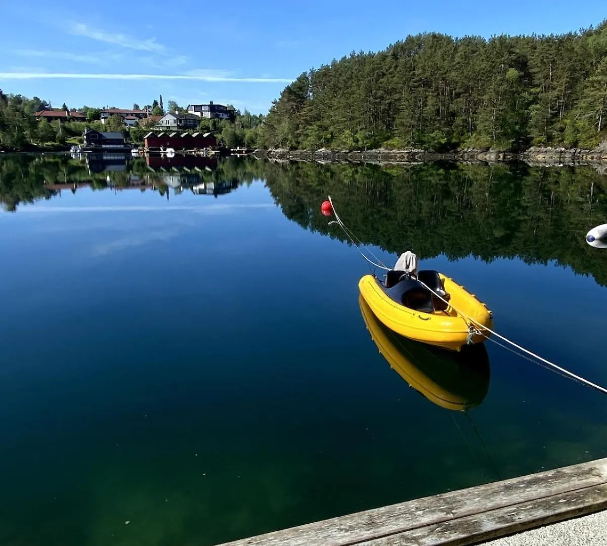 Villa Vy - A Gem With Private Beach In Bergen 0*,  Norway